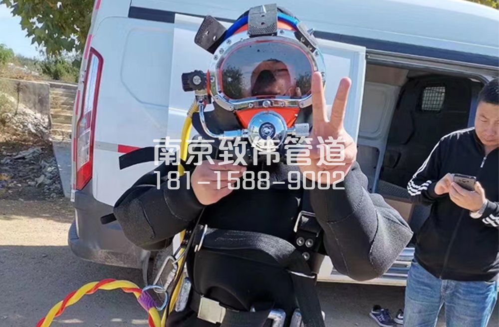 356台城花园沉淀池清底